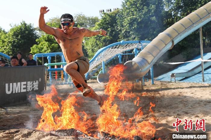 大湾区勇士赛收官战：LiuDavide与许付利分获男女