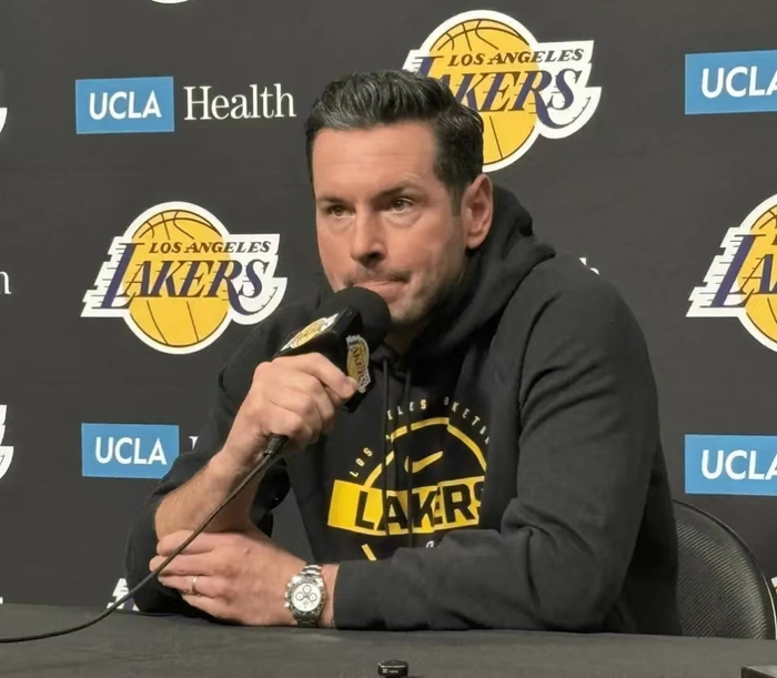 湖人惨败雷霆核心东契奇重伤季后赛前景堪忧